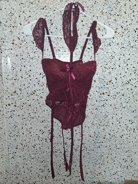 Women's Lace Halter Bustier Teddy in Wine